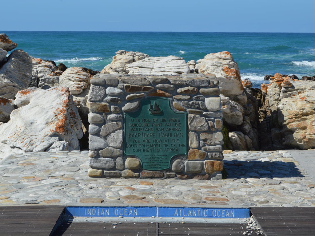 Meeting of the Indian and Atlantic oceans